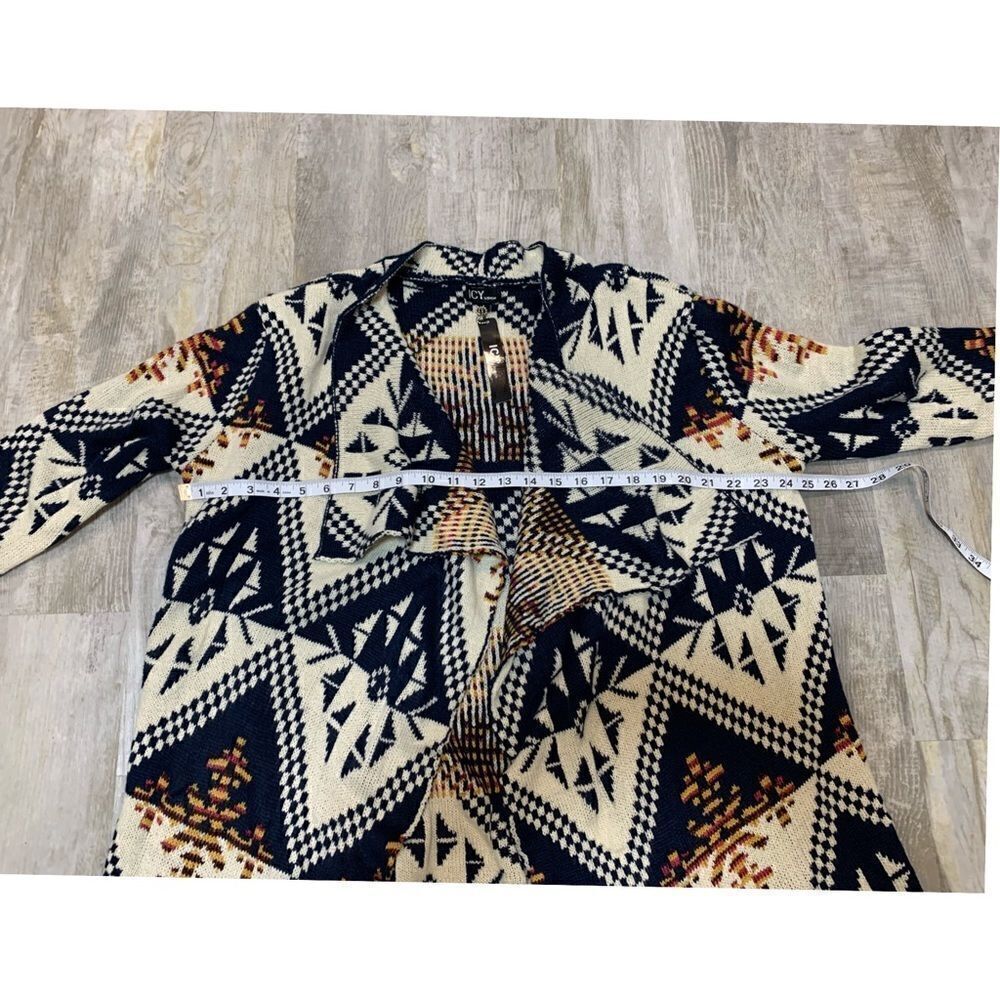 NWT Icy Fashion Sweaters Aztec Print Open Cardigan size M - Picture 5 of 12